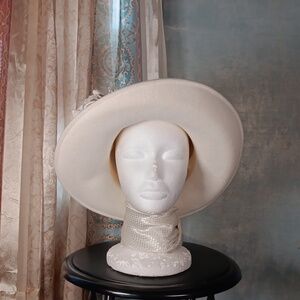 Mr. John New York Paris Summer White Summer Hat
